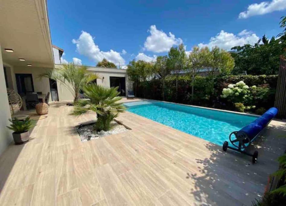 Maison D Architecte Bruges/Piscine Chauffee/Tram D Экстерьер фото